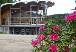 The Bamfield Marine Sciences Centre overlooks Bamfield Inlet (Mike Youds photo).