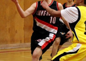 NCN Young Gunz vs. Ahousaht Chiefs 9